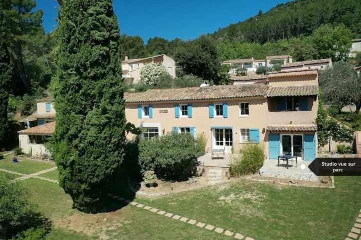 Colline De Sollies Holiday home