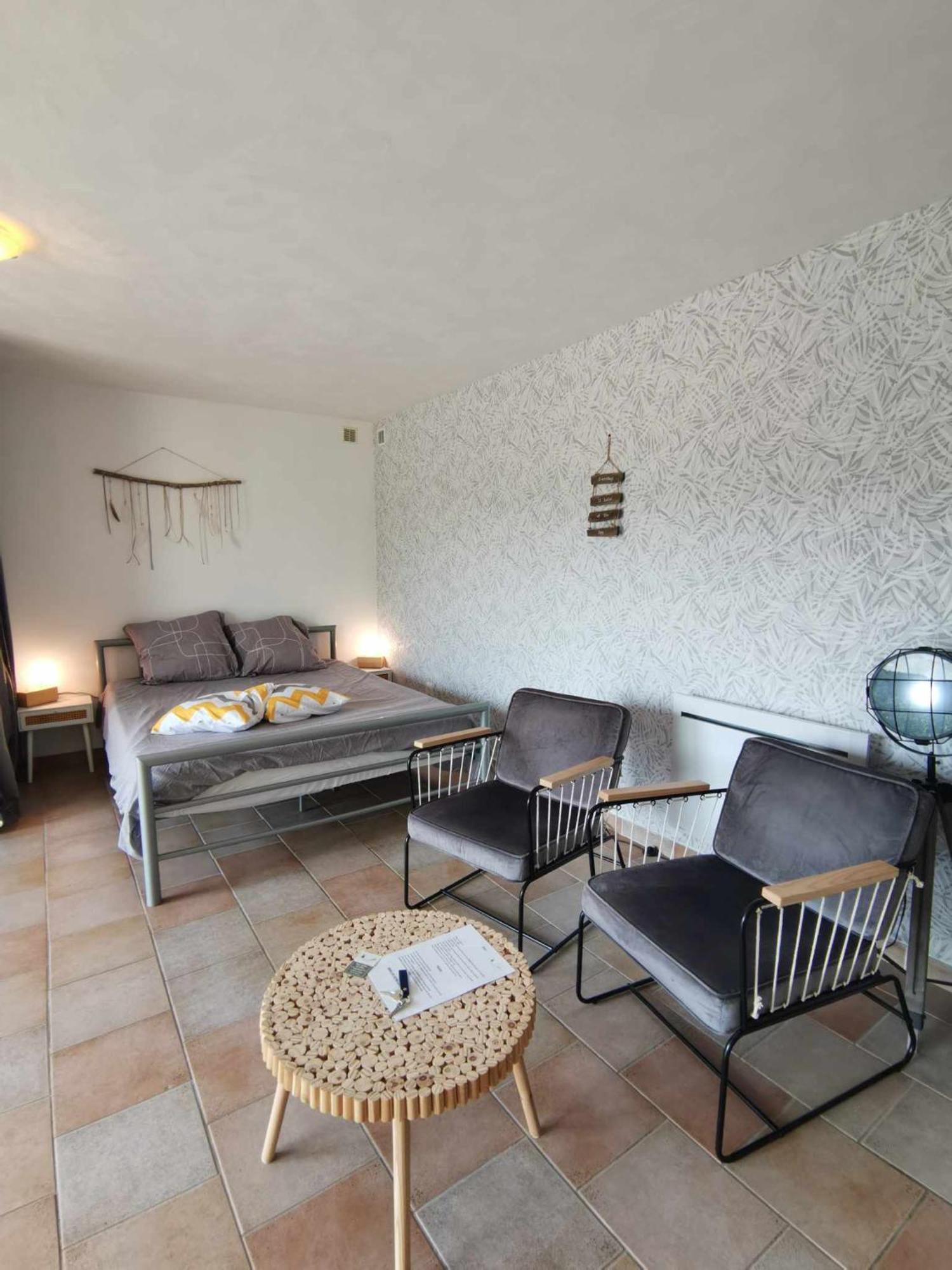 Colline De Sollies Holiday home *
