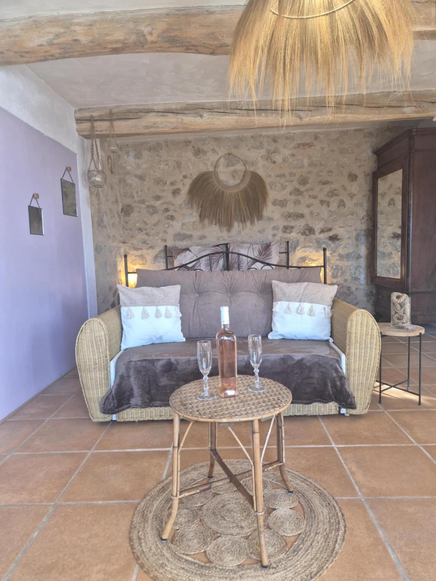 Colline De Sollies Holiday home *